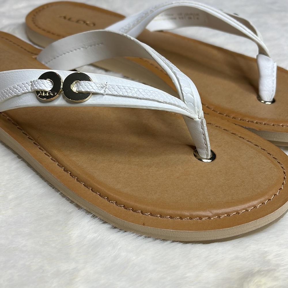 Slippers - Picture 2 of 3